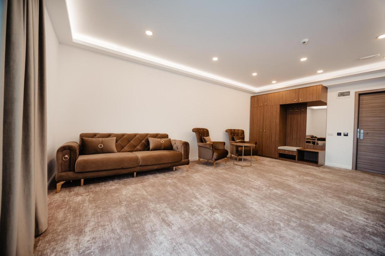 Hotel Ariata Scheia Екстериор снимка