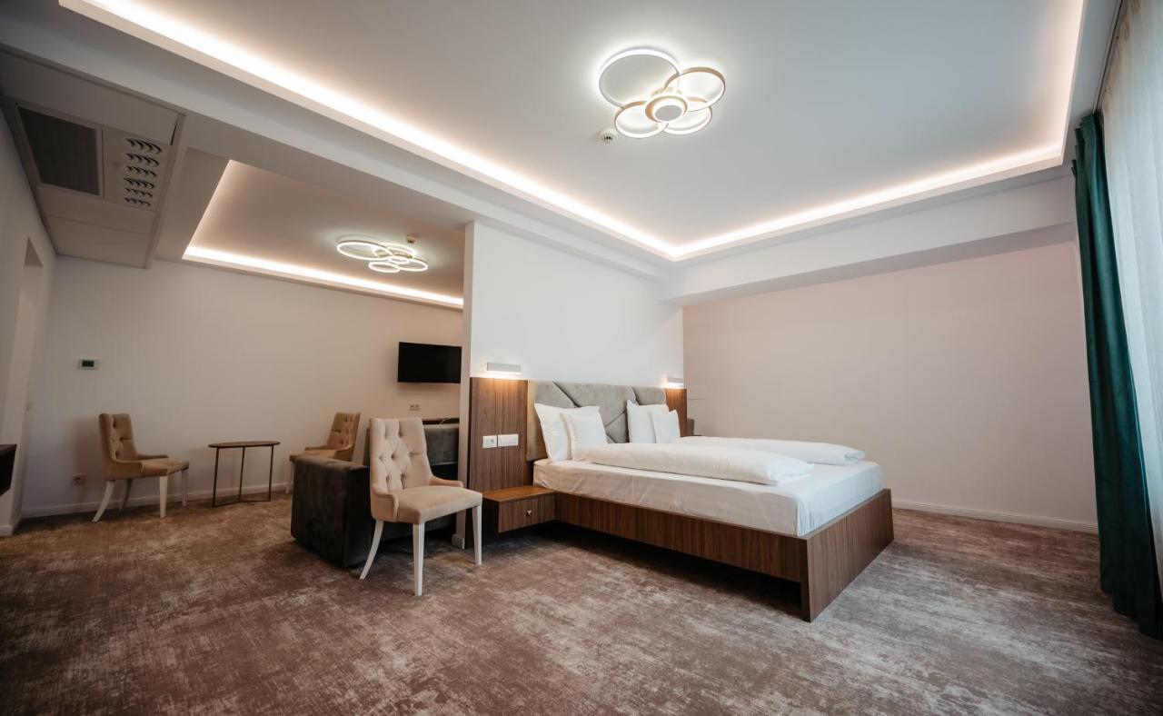 Hotel Ariata Scheia Екстериор снимка
