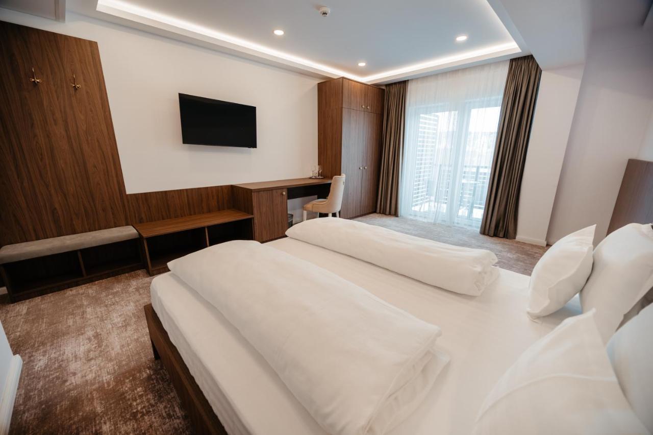 Hotel Ariata Scheia Екстериор снимка